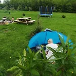Agroturystyczny Dom Na Skraju Lasu 农家乐 Slawoborze