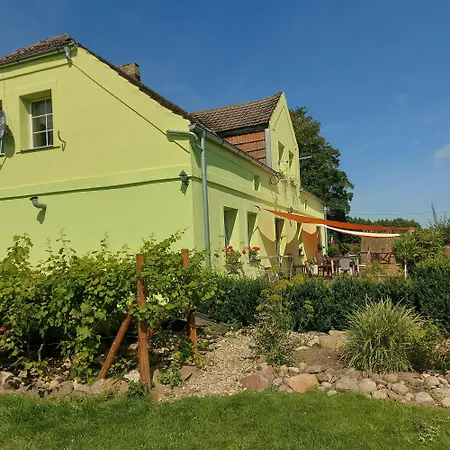 Agroturystyczny Dom Na Skraju Lasu Vakantieboerderij Slawoborze