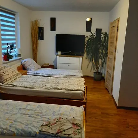 Agroturystyczny Dom Na Skraju Lasu Vakantieboerderij *